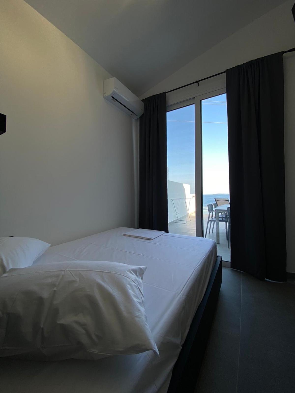 Akrogiali Apartments Барбати Екстериор снимка