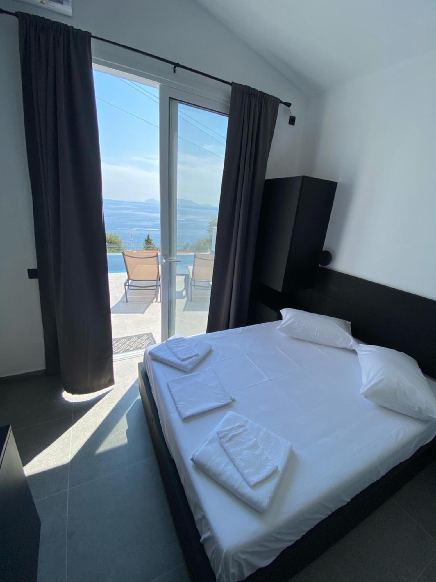 Akrogiali Apartments Барбати Екстериор снимка