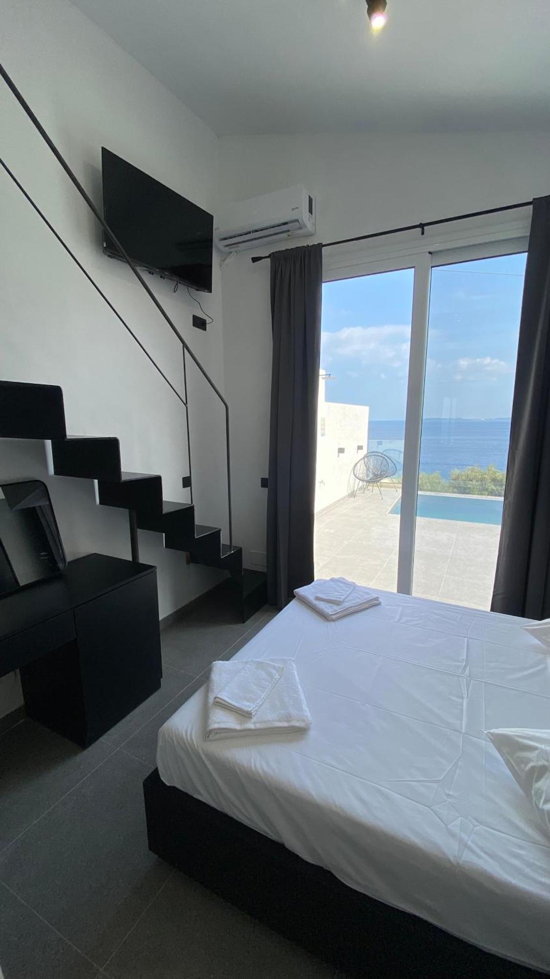 Akrogiali Apartments Барбати Екстериор снимка