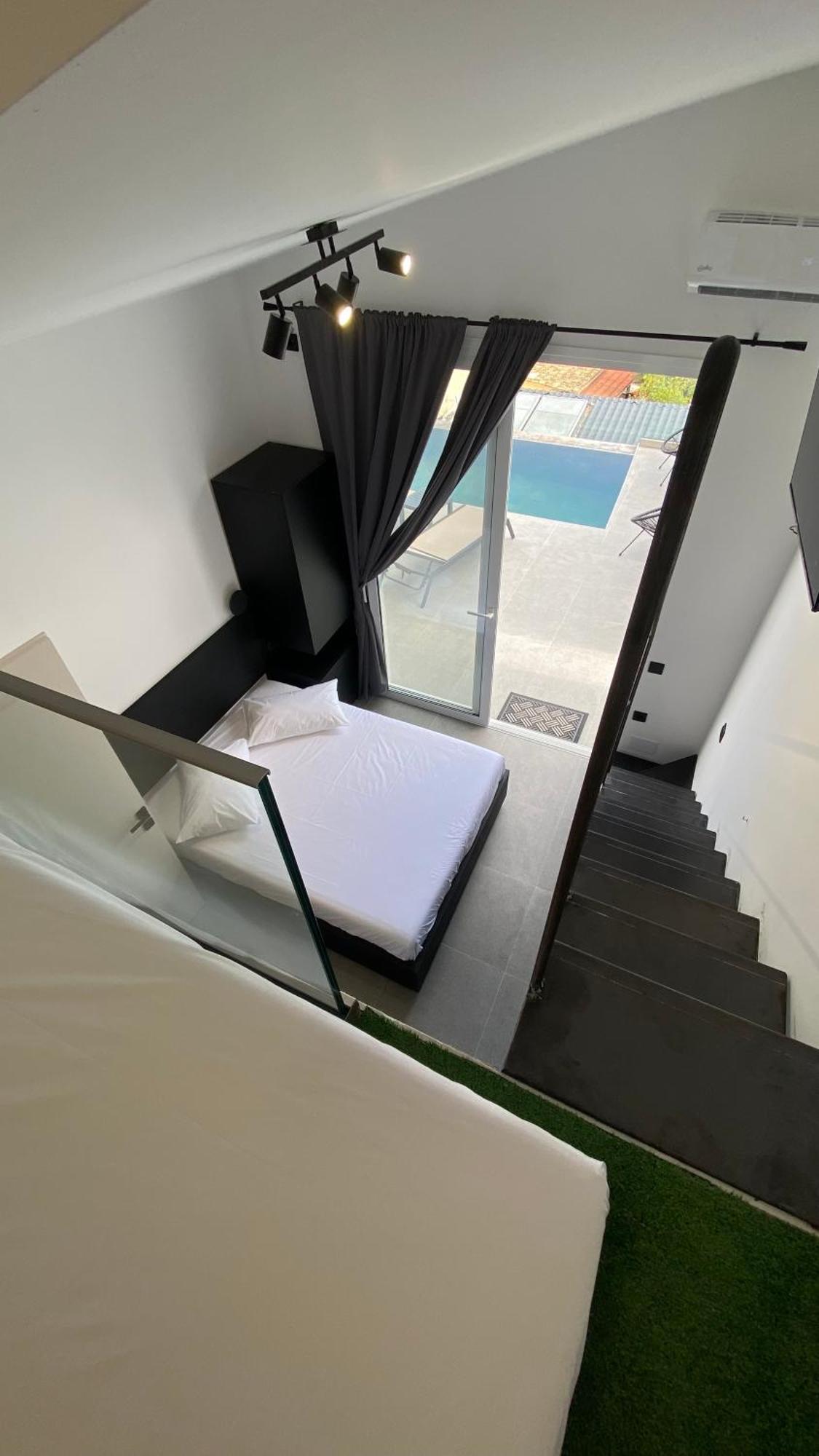 Akrogiali Apartments Барбати Екстериор снимка