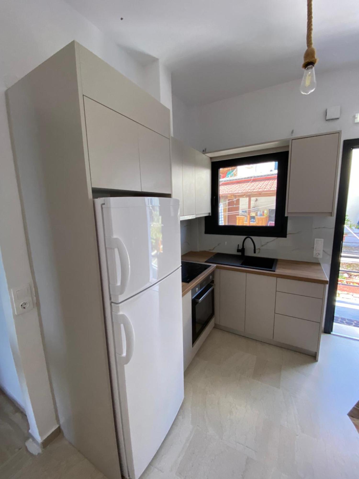 Akrogiali Apartments Барбати Екстериор снимка