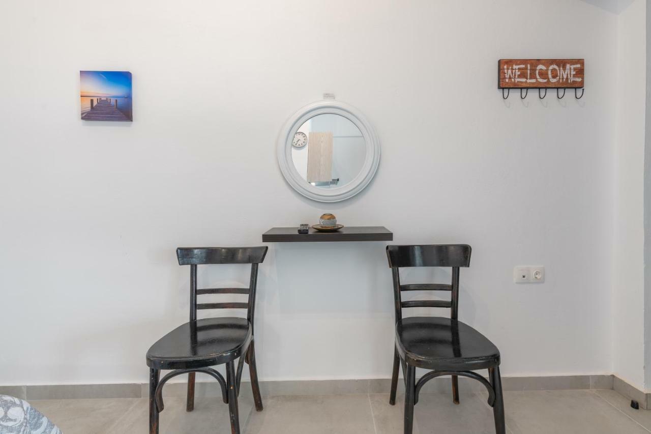 Akrogiali Apartments Барбати Екстериор снимка